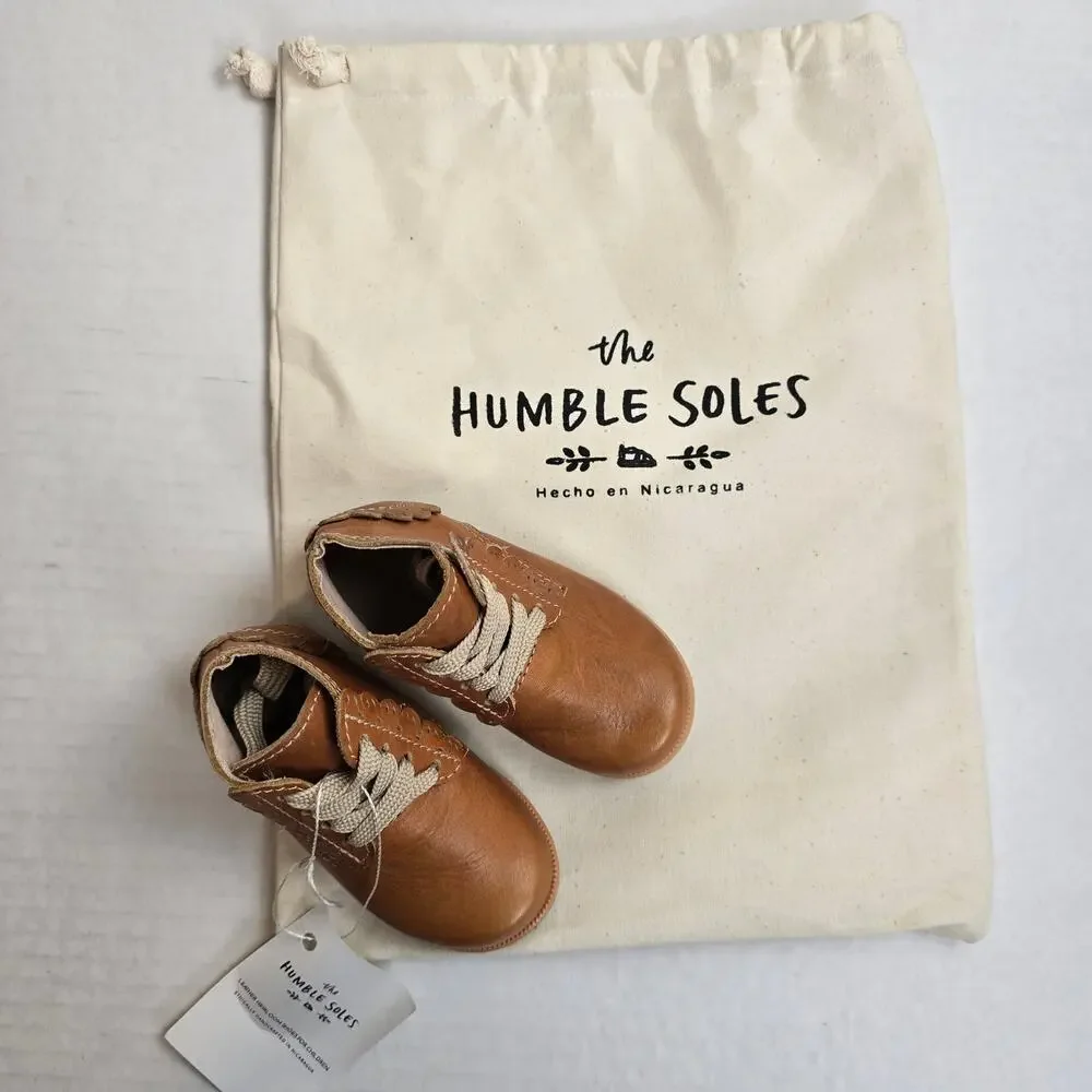 The Humble Soles Nora Boots Size 20/5 Caramel Leather Lace Up Shoes Scallop